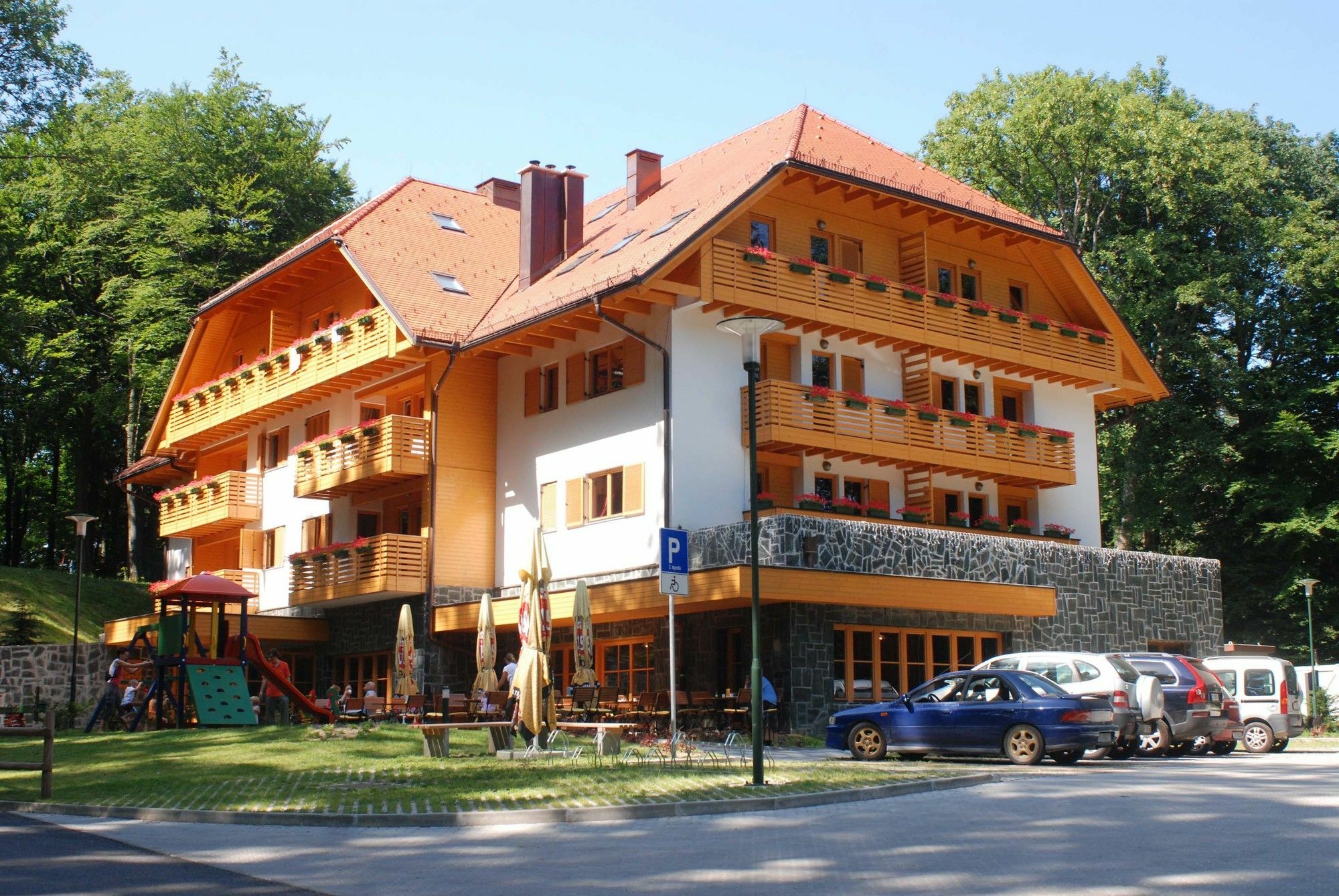 Aparthotel Snjezna Kraljica Stubicke Toplice Eksteriør bilde